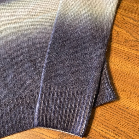 360 Cashmere Women’s Clover Sweater - Picture 10 of 11